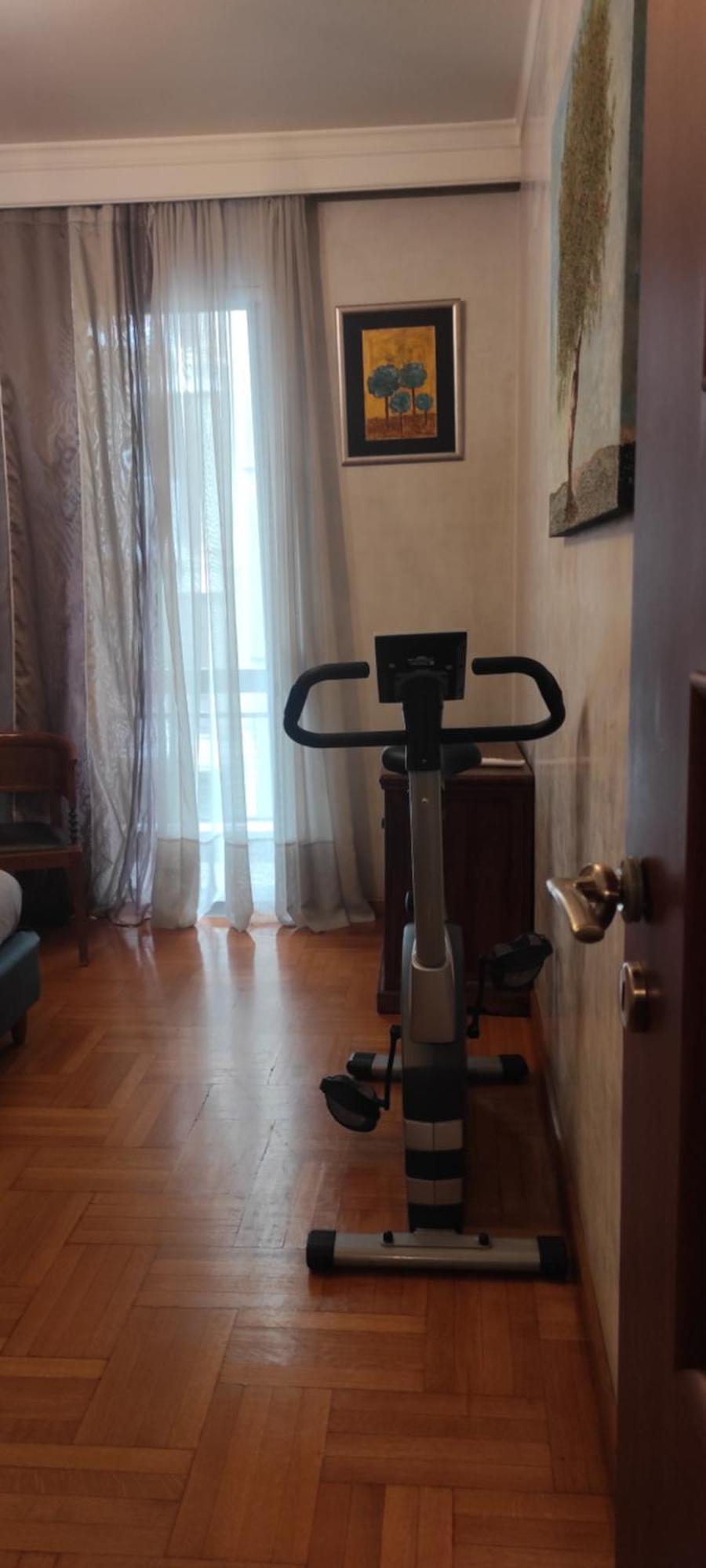Elegant Luminous Downtown Apartment Солун Екстериор снимка